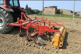 عملیات خاک ورزی